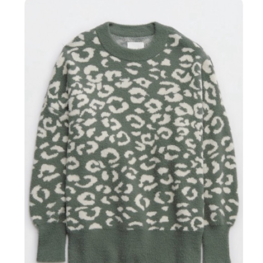 Aerie Leopard Buttercream Sweater Size XL